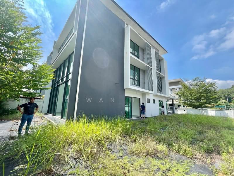 Bungalow for Sale in Taman Puncak Perdana (Shah Alam) - Hazwan Hilmi - Exterior - PropertyGuru.com.my