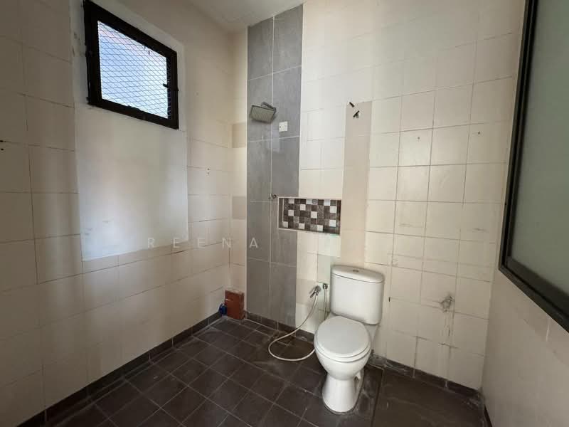2-storey Terraced House for Sale in Bukit Jelutong (Shah Alam) - Reena Sarif - PropertyGuru.com.my