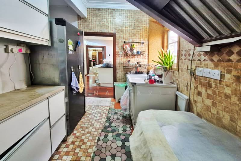 Rumah Teres 2 Tingkat untuk Dijual di Taman Tun Dr Ismail (Kuala Lumpur) - Reena Sarif - Kitchen - PropertyGuru.com.my