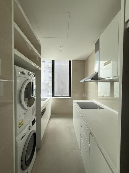 Kediaman Servis untuk Dijual di Regent Suites @ Pavilion Damansara Heights - Wei Kheng - Kitchen - PropertyGuru.com.my
