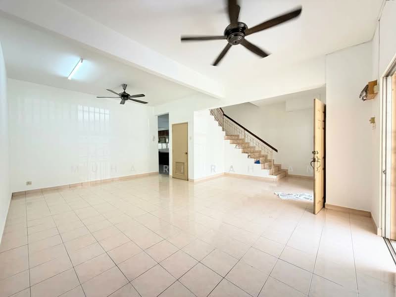 2-storey Terraced House for Sale in Kuala Selangor (Selangor) - Muhairi Rahman - Living Room - PropertyGuru.com.my