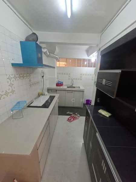 Rumah Flat untuk Disewa di Taman Koperasi Jelutong - Alex Chee - Kitchen - PropertyGuru.com.my