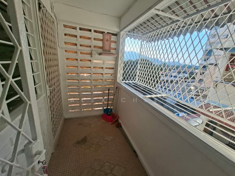 Rumah Flat untuk Disewa di Taman Koperasi Jelutong - Alex Chee - Balcony - PropertyGuru.com.my