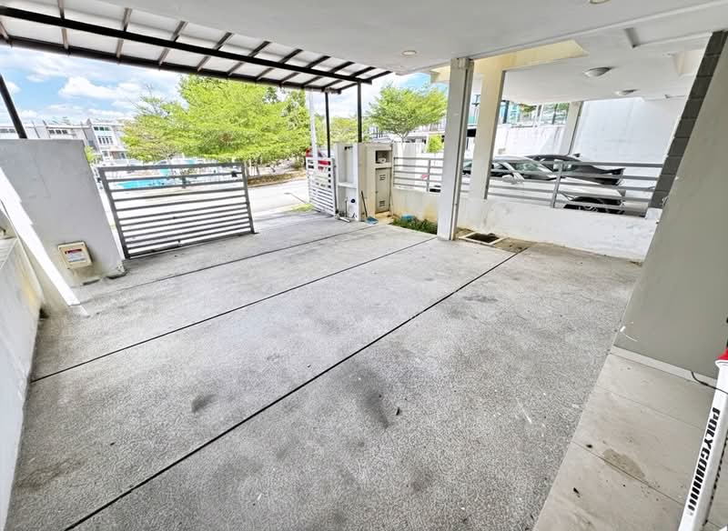 Rumah Teres 2 Tingkat untuk Dijual di Taman TTDI Grove (Kajang) - Herman Sazwan Nor Rahim - Exterior - PropertyGuru.com.my