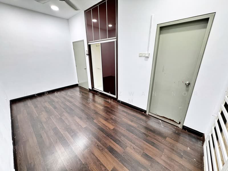 Rumah Teres 2 Tingkat untuk Dijual di Taman TTDI Grove (Kajang) - Herman Sazwan Nor Rahim - Bedroom - PropertyGuru.com.my