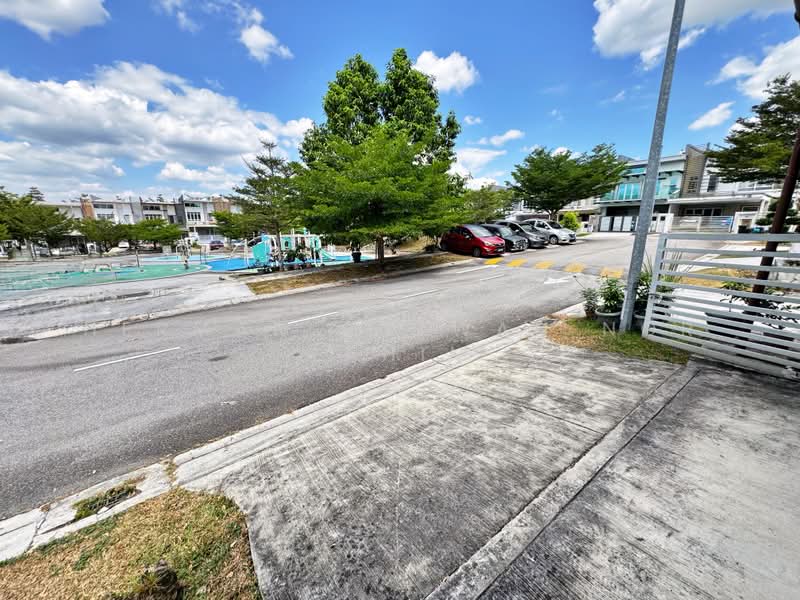 Rumah Teres 2 Tingkat untuk Dijual di Taman TTDI Grove (Kajang) - Herman Sazwan Nor Rahim - Exterior - PropertyGuru.com.my