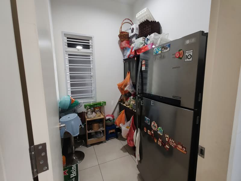 Cluster House for Sale in Setia Tropika (Johor Bahru) - Jeff Lee - Kitchen - PropertyGuru.com.my