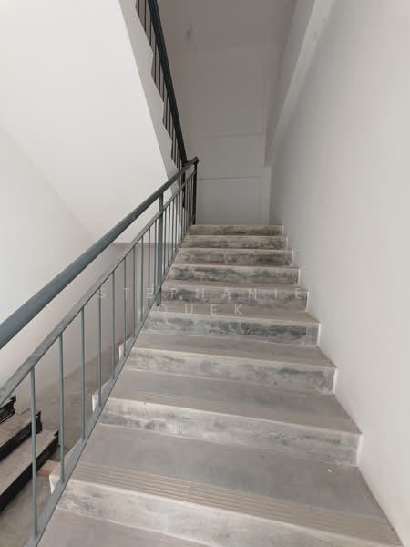 Kilang untuk Disewa di Jenjarom (Banting) - Stephanie Quek - Corridor - PropertyGuru.com.my