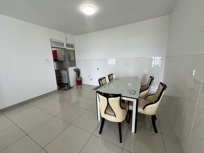 Condominium for Rent at Dwiputra Residences - Halim Mazlan - Dining Room - PropertyGuru.com.my