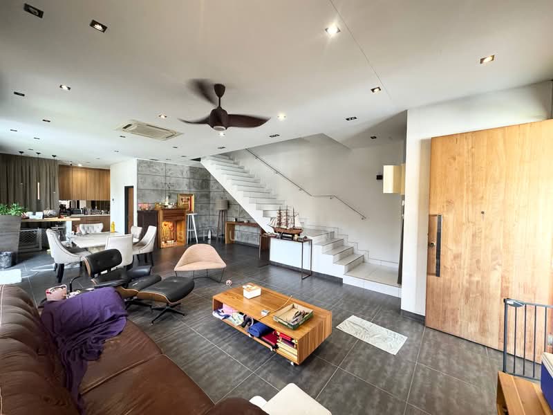 2-storey Terraced House for Sale in Taman Kempas Indah (Tebrau) - Shu Ying - Living Room - PropertyGuru.com.my
