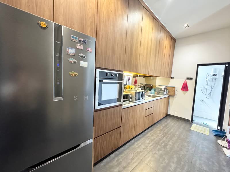 2-storey Terraced House for Sale in Taman Kempas Indah (Tebrau) - Shu Ying - Kitchen - PropertyGuru.com.my