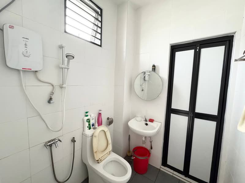 2-storey Terraced House for Sale in Taman Kempas Indah (Tebrau) - Shu Ying - Bathroom - PropertyGuru.com.my
