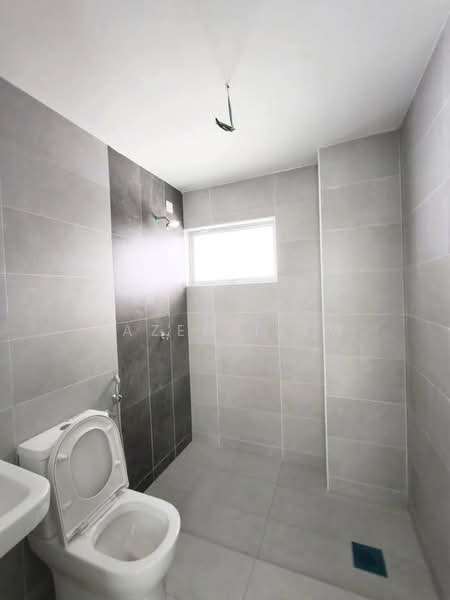 3-storey Terraced House for Sale in Cyberjaya (Selangor) - Kazen Liew - Bathroom - PropertyGuru.com.my