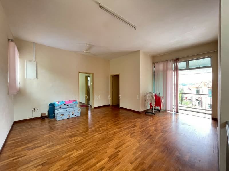 Rumah Banglo untuk Dijual di Bandar Putra (Kulai) - Thomas Lee - Living Room - PropertyGuru.com.my