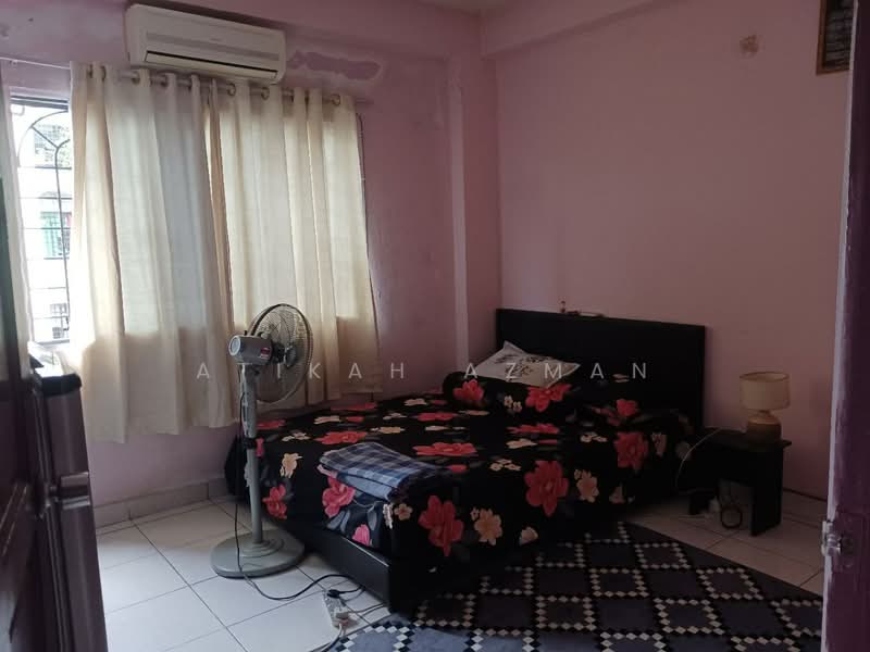 Apartment for Sale at Apartment Flora - Atikah Azman - Bedroom - PropertyGuru.com.my