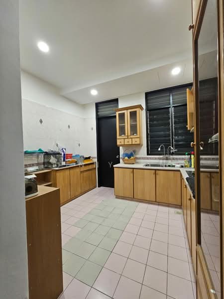 Apartment for Rent at Subang Perdana Goodyear Court 10 - Benny Tan - Kitchen - PropertyGuru.com.my