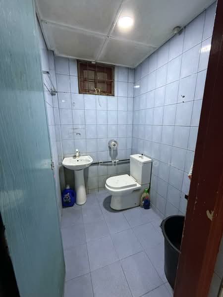 2-storey Terraced House for Sale in Kuching (Sarawak) - Joseph Goh - Bathroom - PropertyGuru.com.my