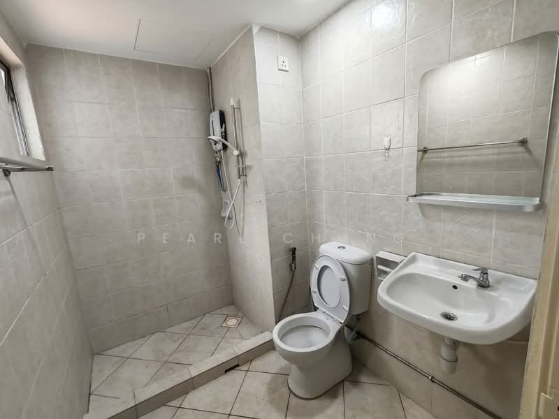 Kondominium untuk Disewa di Green Avenue Condominium - Pearl Chong - Bathroom - PropertyGuru.com.my
