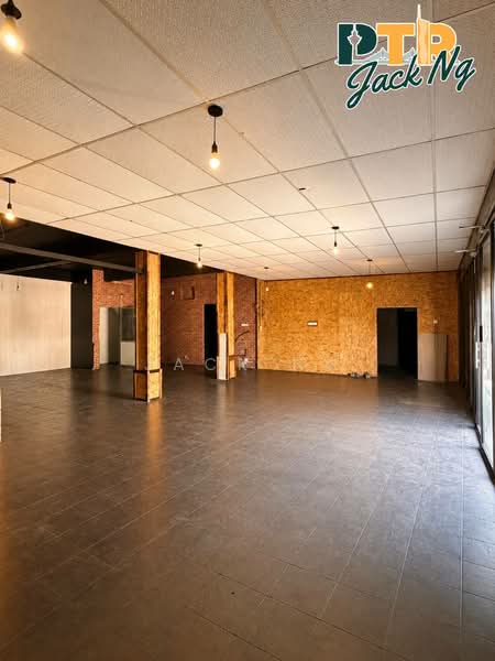 Shop for Rent in Raja Uda (Butterworth) - Jack Ng - Interior - PropertyGuru.com.my