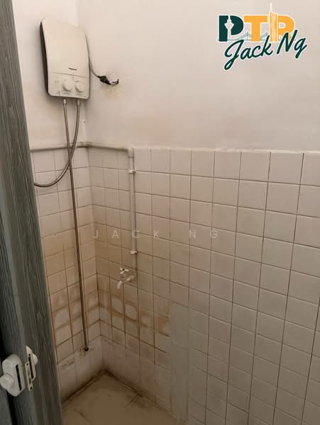 Shop for Rent in Raja Uda (Butterworth) - Jack Ng - Bathroom - PropertyGuru.com.my