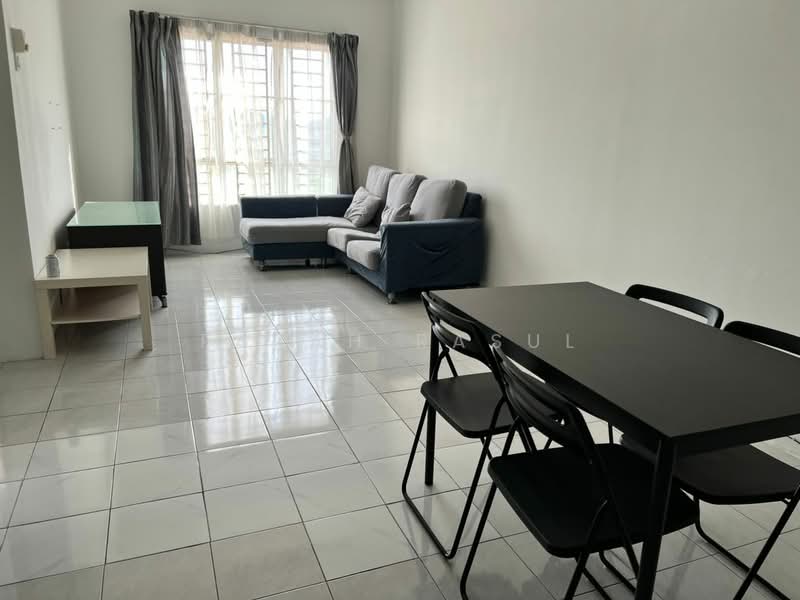 Pangsapuri untuk Disewa di Villa Tropika - Farah Rasul - Living Room - PropertyGuru.com.my