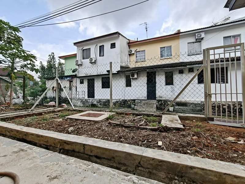 2-storey Terraced House for Rent in Taman Mount Austin (Tebrau) - Nick Low - Exterior - PropertyGuru.com.my