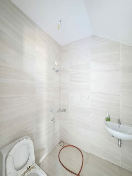 2-storey Terraced House for Sale in Eco Spring (Johor Bahru) - Kok Hui - Bathroom - PropertyGuru.com.my