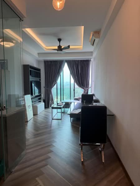 Servis Apartment untuk Disewa di Crescent Bay Suites (Teluk Bayu) - Fanny Tan - Living Room - PropertyGuru.com.my