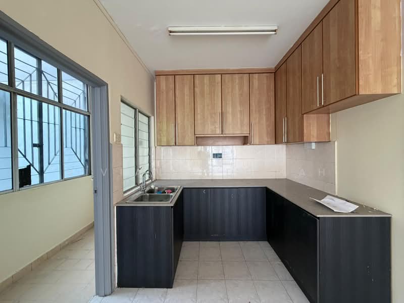 Apartment for Sale at Bistari Impian Apartment - Vivian Abdullah - Kitchen - PropertyGuru.com.my