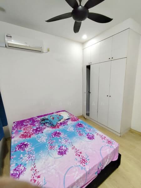 Servis Apartment untuk Disewa di Larkin Heights - Dylan Tan - Bedroom - PropertyGuru.com.my