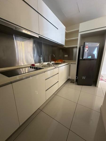 Kediaman Servis untuk Dijual di Icon Residenz 1 @ Icon City - Sharon Chow - Kitchen - PropertyGuru.com.my