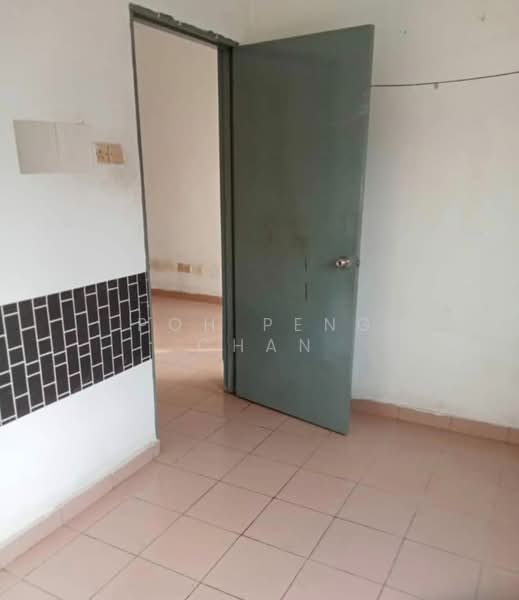 Rumah Flat untuk Disewa di Taman Sri Nelayan Flat - Poh Peng Chan - Interior - PropertyGuru.com.my
