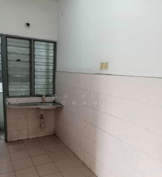 Rumah Flat untuk Disewa di Taman Sri Nelayan Flat - Poh Peng Chan - Kitchen - PropertyGuru.com.my