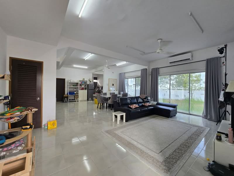 Rumah Teres 2 Tingkat untuk Dijual di Serene Heights (Semenyih) - Hawa Ibrahim - Living Room - PropertyGuru.com.my