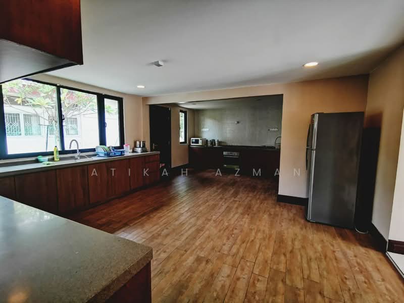 Bungalow for Rent in Ampang (Kuala Lumpur) - Atikah Azman - Kitchen - PropertyGuru.com.my