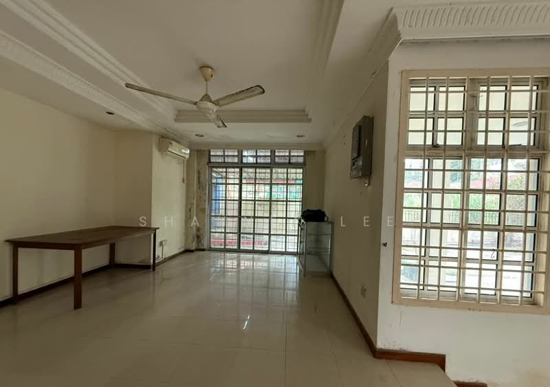 Semi-Detached House for Sale in Kampung Mohd Amin (Johor Bahru) - Shannen Lee - Living Room - PropertyGuru.com.my