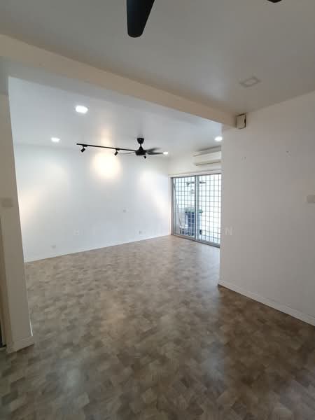 2-storey Terraced House for Rent in SS19 (Subang Jaya) - Benny Tan - Living Room - PropertyGuru.com.my