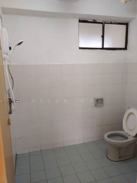 Kondominium untuk Dijual di Sri Pelangi Condominiums - Helen Wan - Bathroom - PropertyGuru.com.my