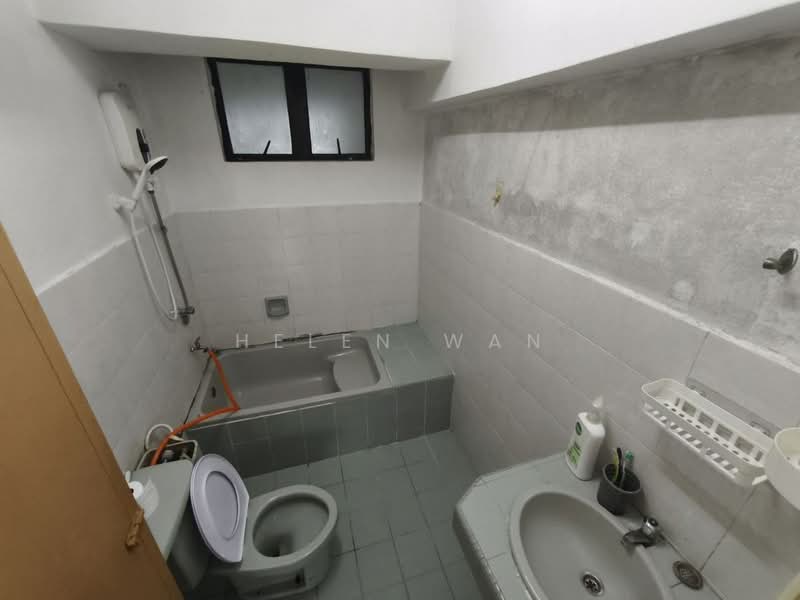 Condominium for Sale at Sri Pelangi Condominiums - Helen Wan - Bathroom - PropertyGuru.com.my