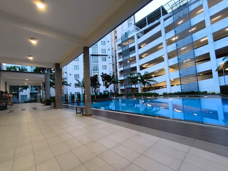 Kondominium untuk Disewa di Ceria Residences, Cyberjaya - Siti Haila - Pool - PropertyGuru.com.my