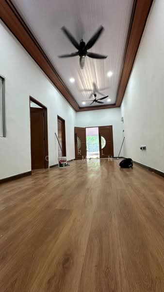 1-storey Terraced House for Sale in Taman Senawang Jaya (Senawang) - Azrul Othman - Interior - PropertyGuru.com.my