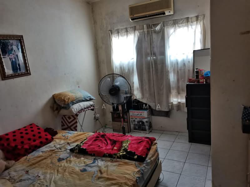 Apartment for Sale at Pesona Apartment - Izzati Mat - Bedroom - PropertyGuru.com.my