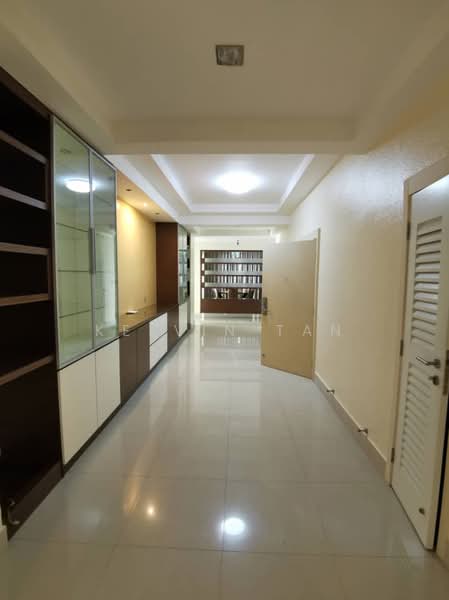 Condominium for Rent at The Cove Condominium - Kelvin Tan - Corridor - PropertyGuru.com.my