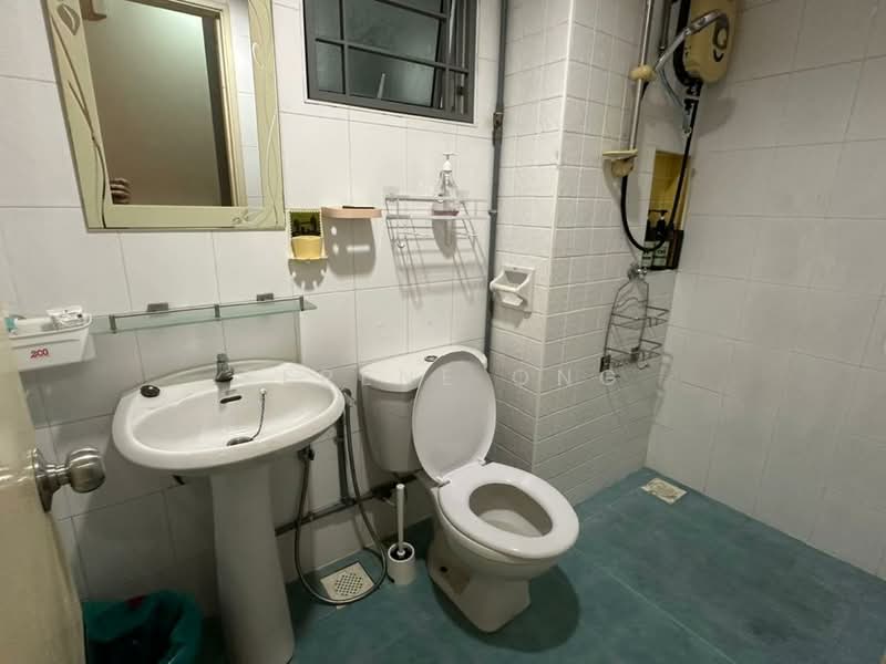 Servis Apartment untuk Disewa di Metropolitan Square - Serene Ong - Bathroom - PropertyGuru.com.my