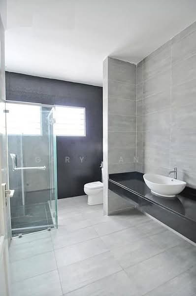 Rumah Teres 2 Tingkat untuk Dijual di Bandar Seri Botani (Simpang Pulai) - Gary Tang - Bathroom - PropertyGuru.com.my