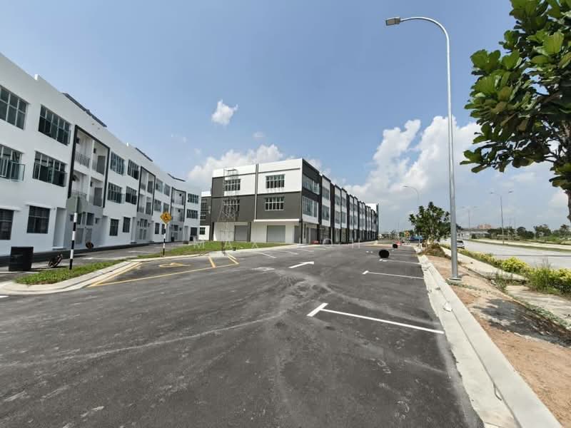 Shop for Rent in Iskandar Puteri (Nusajaya) (Johor) - Max Loh - Exterior - PropertyGuru.com.my