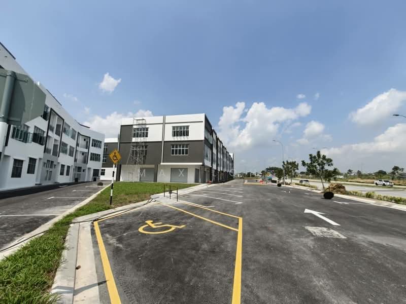 Shop for Rent in Iskandar Puteri (Nusajaya) (Johor) - Max Loh - Exterior - PropertyGuru.com.my