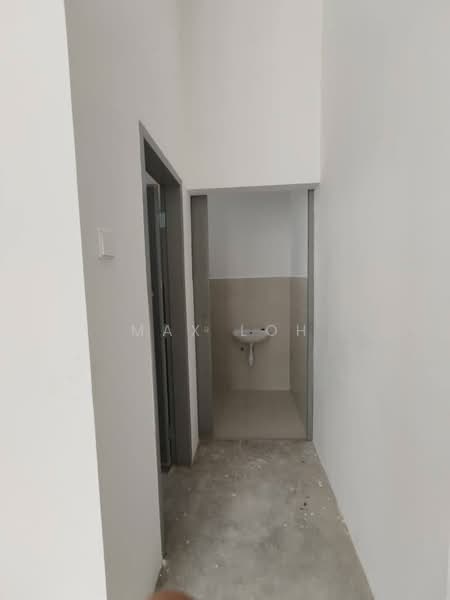 Shop for Rent in Iskandar Puteri (Nusajaya) (Johor) - Max Loh - Corridor - PropertyGuru.com.my