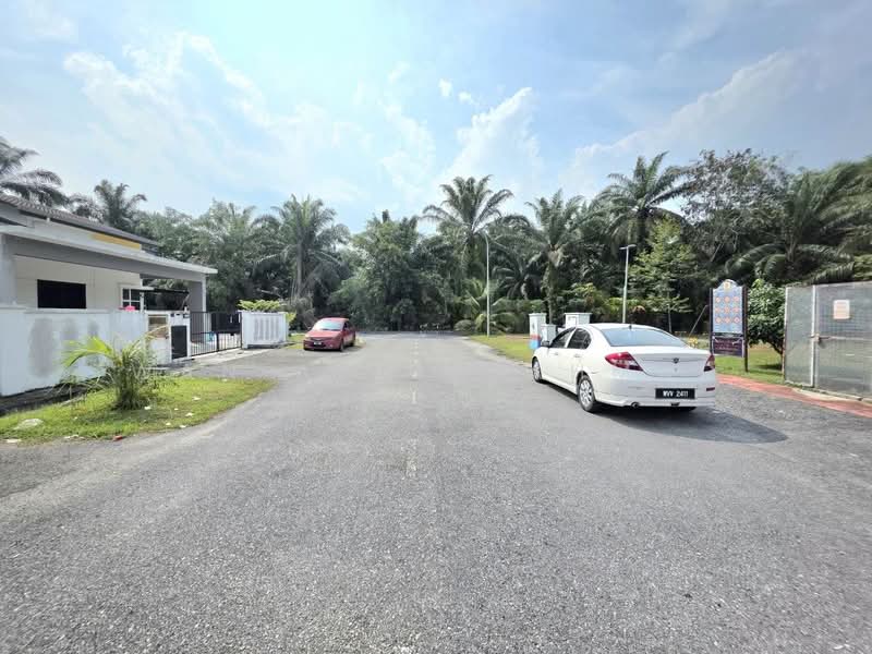 Semi-Detached House for Sale in Jenjarom (Selangor) - Wan Azlan Ahmad - PropertyGuru.com.my