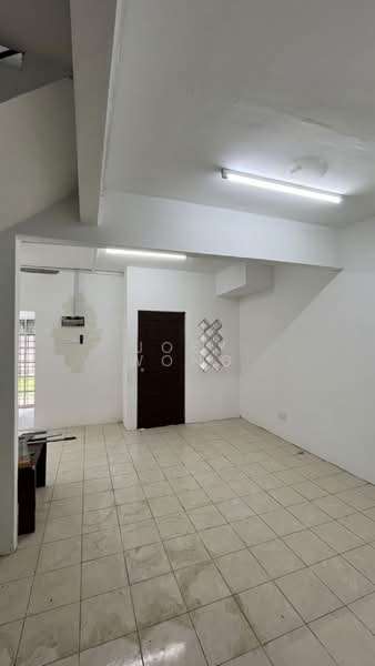 2-storey Terraced House for Sale in Lestari Putra (Seri Kembangan) - Joey Wong - Interior - PropertyGuru.com.my
